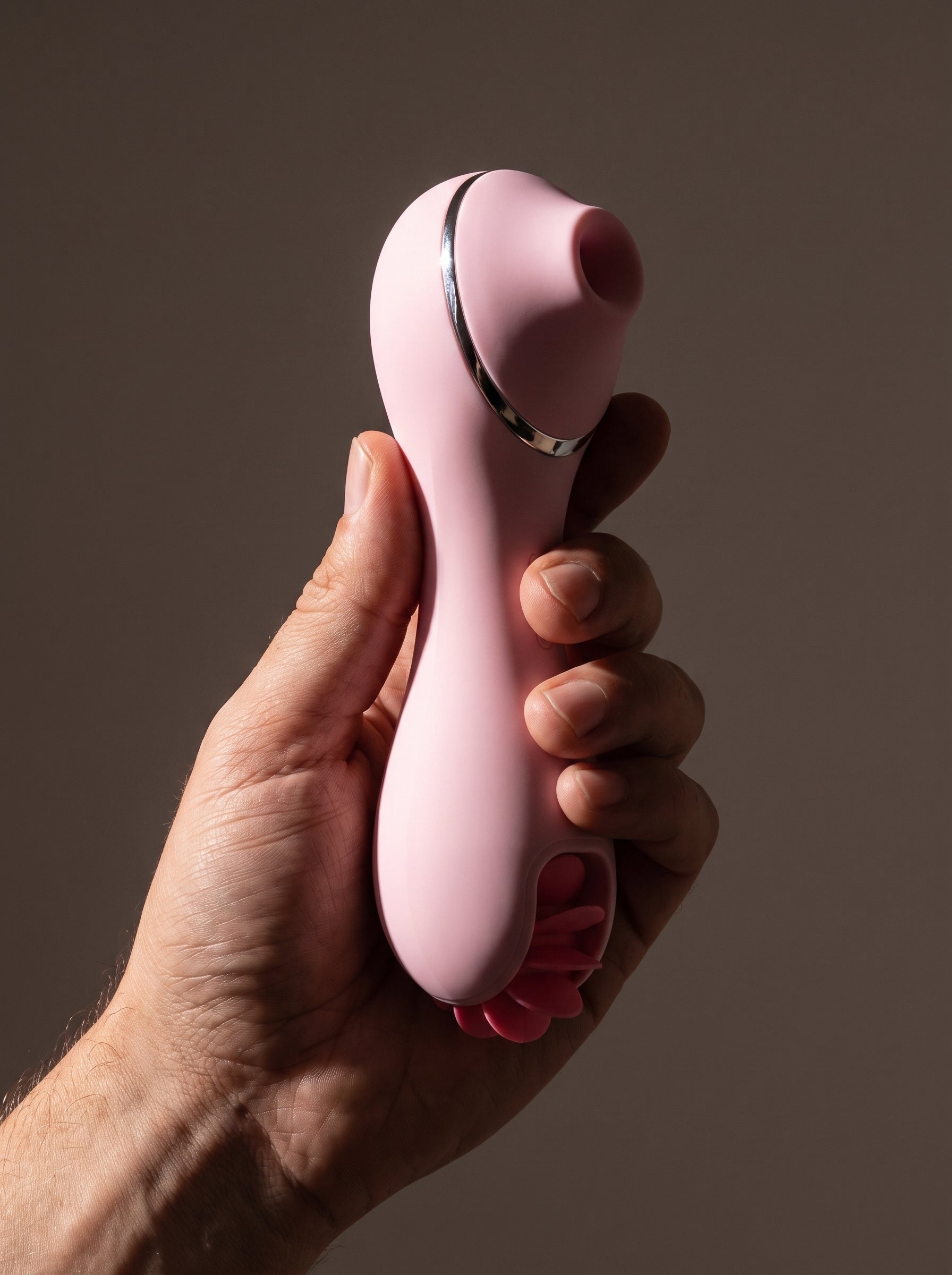 Vibrador Simulador Oral con Efecto Calor